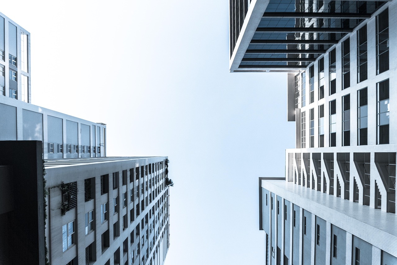 The Art of Strategic Patience: Mastering Real Estate’s Waiting Game